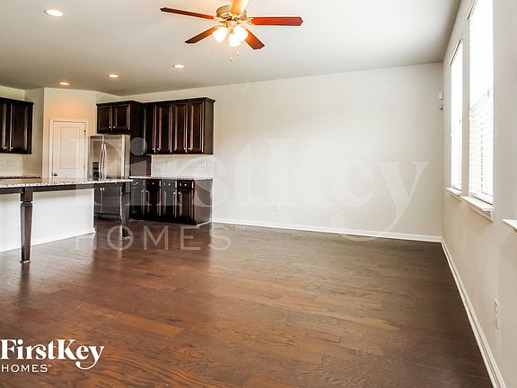 4th image of 3669 Brightfield Ln