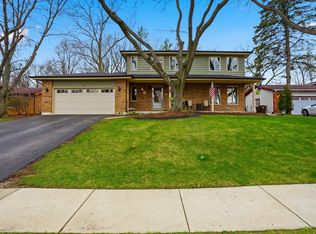 476 Gerry St, Woodstock, IL 60098