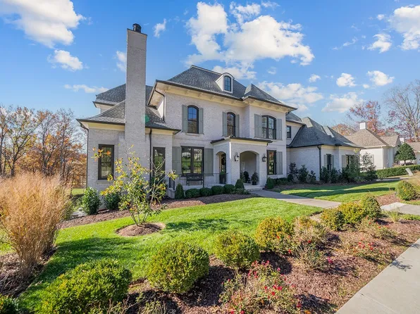 8499 Heirloom Blvd, College Grove, TN 37046