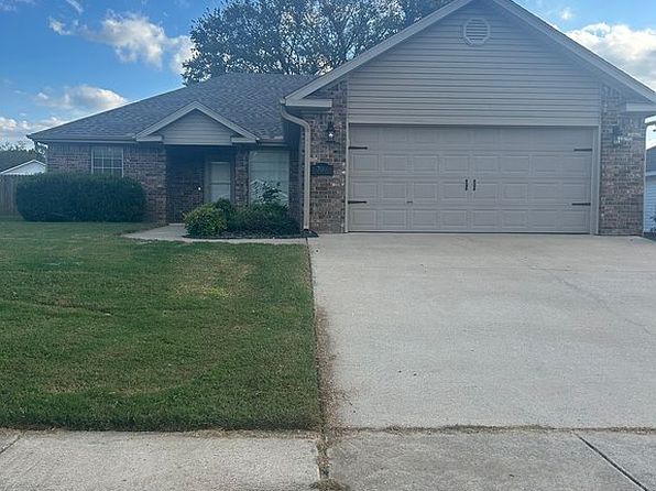 790 Deer Lodge Ct