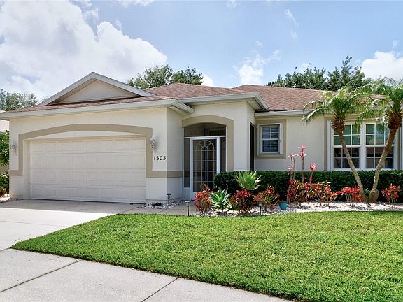 2nd image of 1303 Shoreline Cir