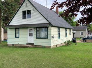 904 E Randall St, Shawano, WI 54166