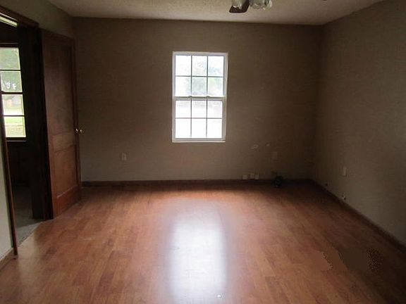 2nd image of 1421 N 69th Ave