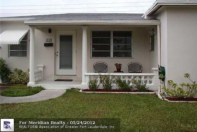 2nd image of 225 SW 3rd Pl