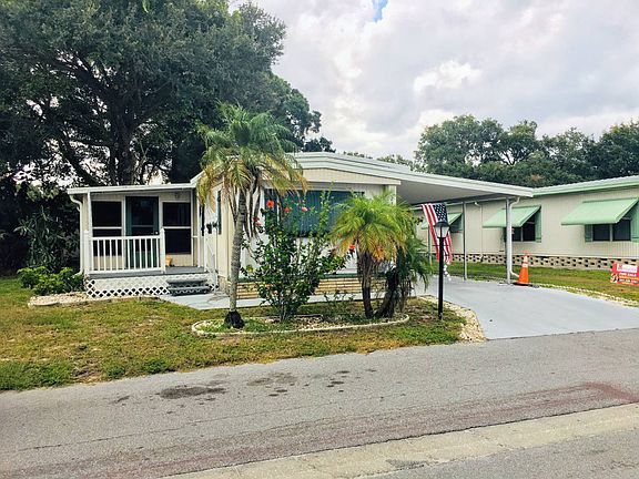 2nd image of 2883 Bay Aristocrat Dr