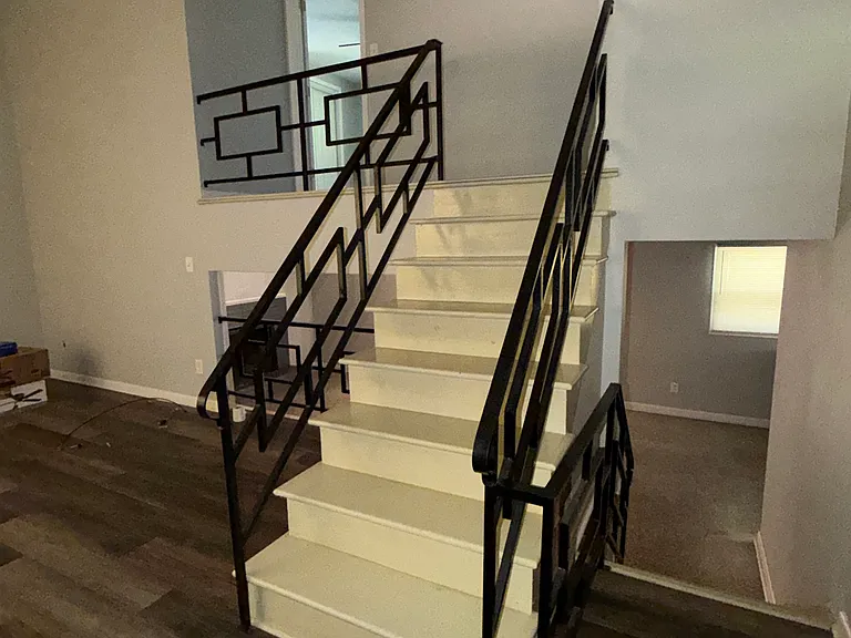 1403 Edgewood Dr — Photo 4