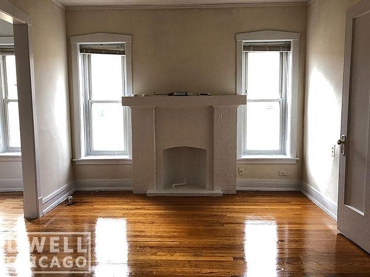 1st image of 6536 N Lakewood Ave APT 1
