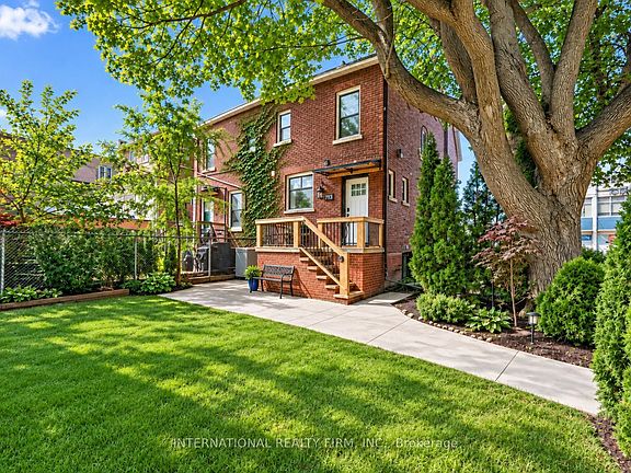 2nd image of 793 Dufferin St