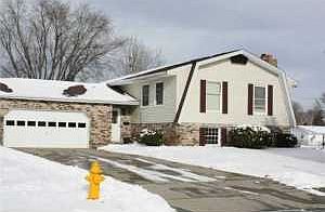 1st image of 150 Claren Dr