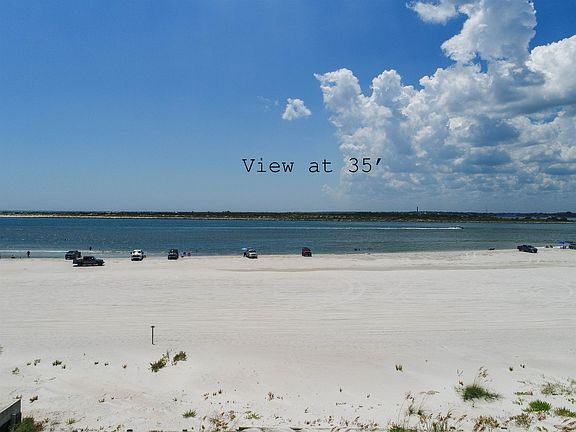 3rd image of 427 Porpoise Point Dr