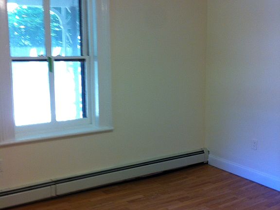 3rd image of 62 6th Ave