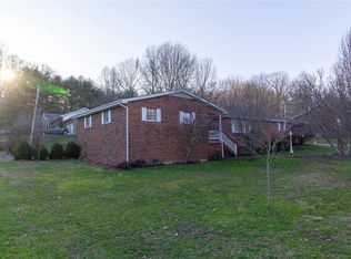 2903 Azalea Dr, Flatwoods, KY 41139