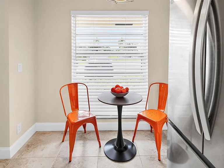 1111 Mahogany Way #76-B — Photo 2