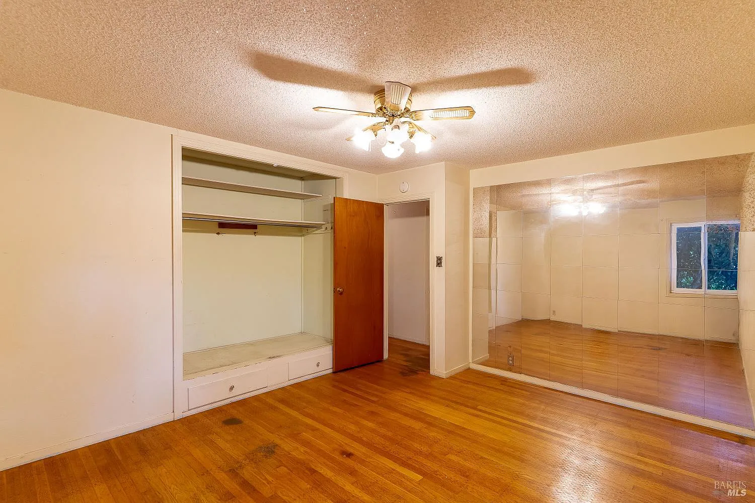 1051 Fabiola Drive - Photo 9