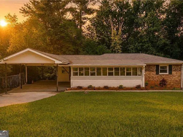 4144 Rocky Face Dr, Douglasville, GA 30135