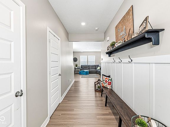 3rd image of 8715 Moyer Pl