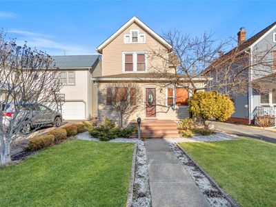 95 Rose Street, Farmingdale, NY, 11735