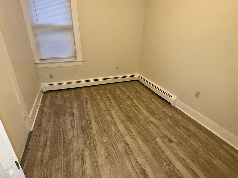 35 Brook St #2 — Photo 7