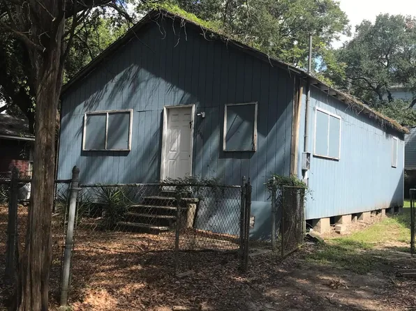 1084 Bexley St, North Charleston, SC 29405