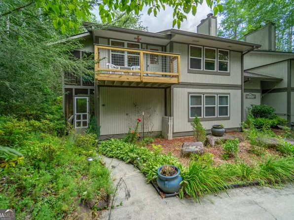 95 Stornoway Dr, Clayton, GA 30525