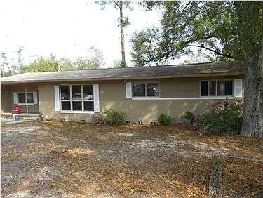1st image of 742 Valley Dr