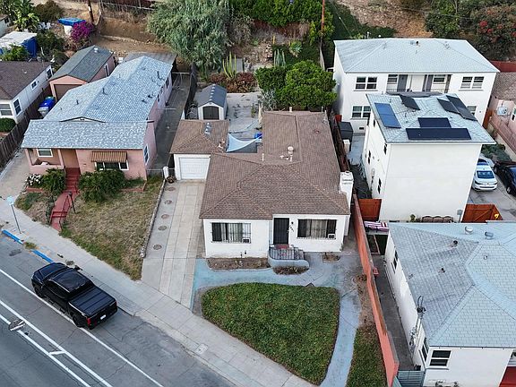5th image of 2691 Reynard Way