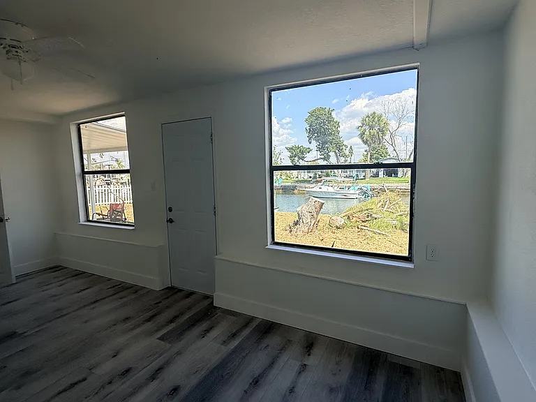 13428 Neptune Dr — Photo 21