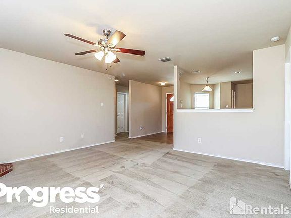 3rd image of 1324 Gayle St