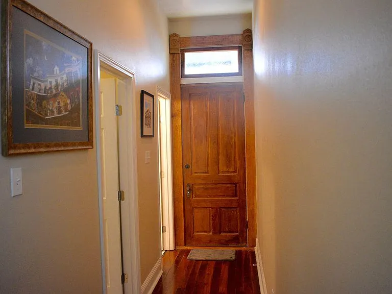 2539 Banks St — Photo 16