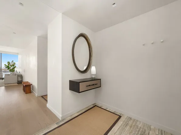 500 West 18th Street image 2 of 26