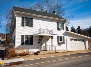 200 S 3rd St, Catawissa, PA 17820