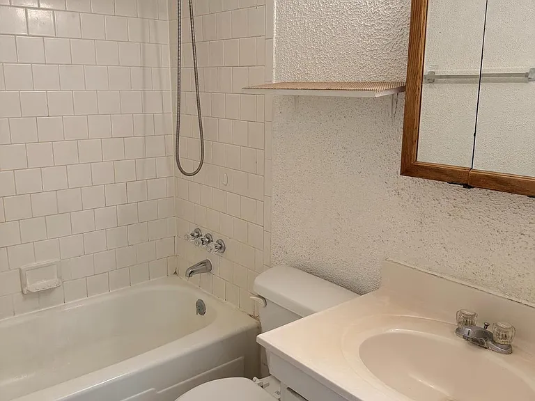 453 Berry Ct — Photo 14