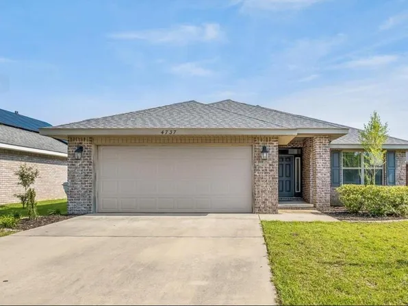4737 Ashley Place Blvd, Pace, FL 32571