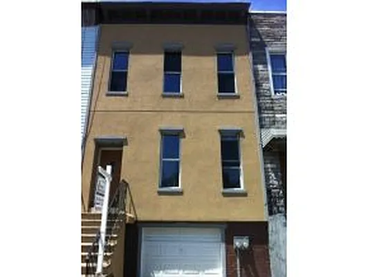 Sold by Omnycor Realty Corp. | media 1