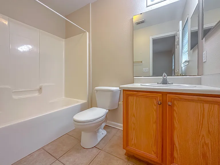 2738 W Tharpe St #1805 — Photo 20