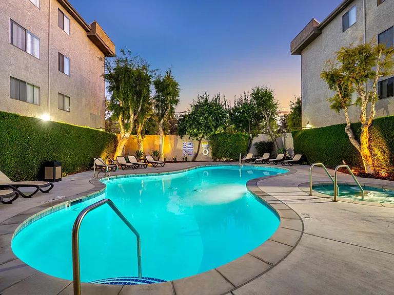 Sparkling pool and spa at the Parkview Apartments in Lake Balboa
