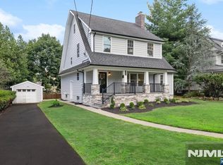 613 Hillcrest Road, Ridgewood, NJ 07450