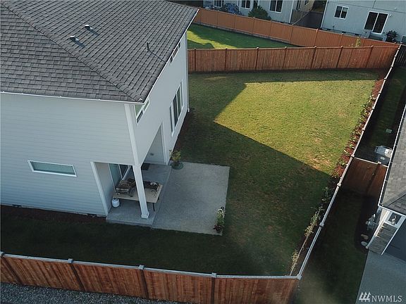 4th image of 20518 79th Ave E