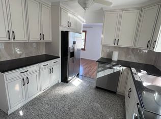 223-11 57th Ave FLOOR 2, Oakland Gardens, NY 11364