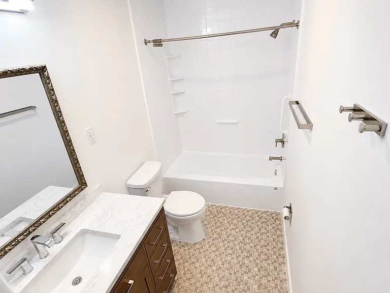 8333 Elm Rd #B — Photo 4