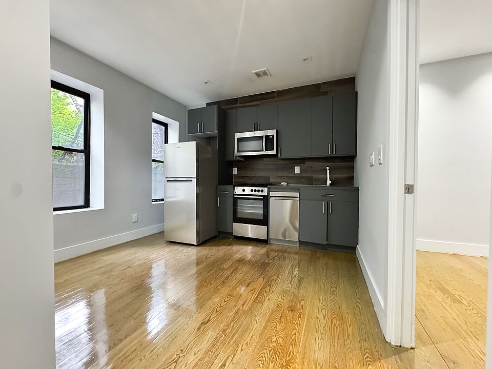 2nd image of 244 E 117th St APT 1D