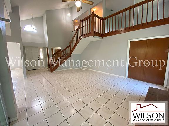 4th image of 261 River Chase Dr