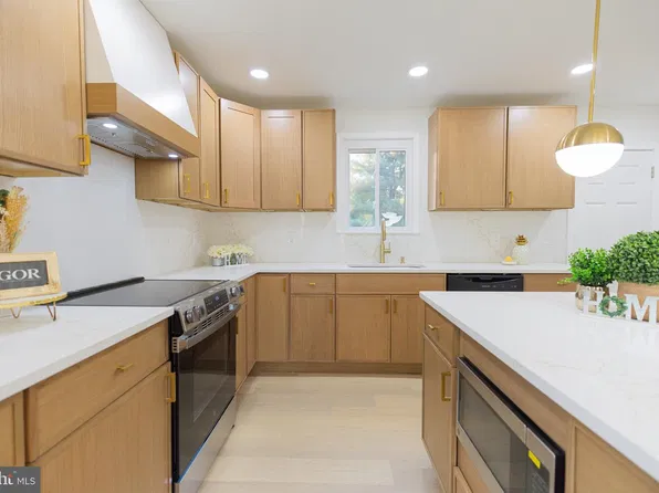 10312 Vincent Farm Ln, White Marsh, MD 21162
