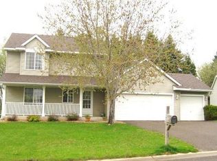 329 Parkview Ln S, Maplewood, MN 55119