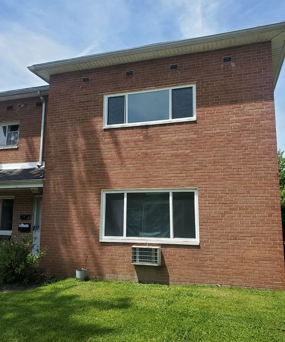 3 bed, 1.5 bath, 1116 sqft, $1,250 — Photo 2