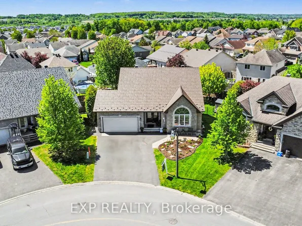 217 Jasper Cres, Clarence Rockland, ON K4K 0A3