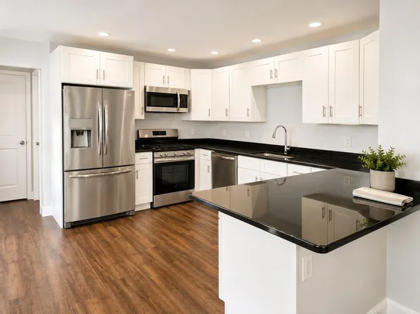 17 Ford St #1, Haverhill, MA 01832