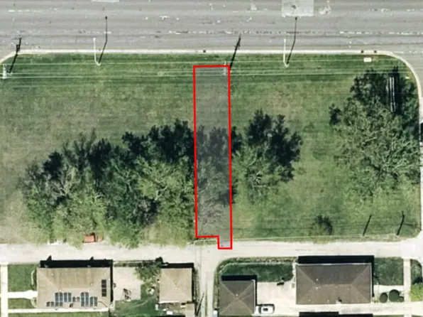 808 State St, Calumet City, IL 60409