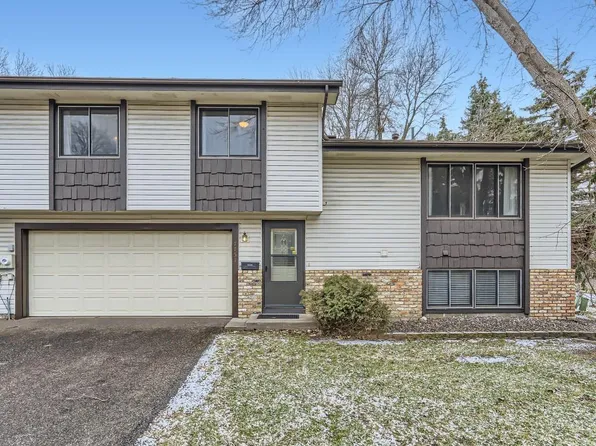 7751 York Ln N, Brooklyn Park, MN 55443
