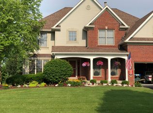 470 Mallard Point Dr, North Aurora, IL 60542